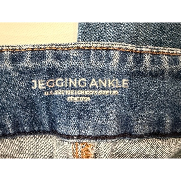 Chicos Womens Size 10R Blue Denim Jegging Ankle Jeans Distressed Studded Detail - Picture 6 of 11